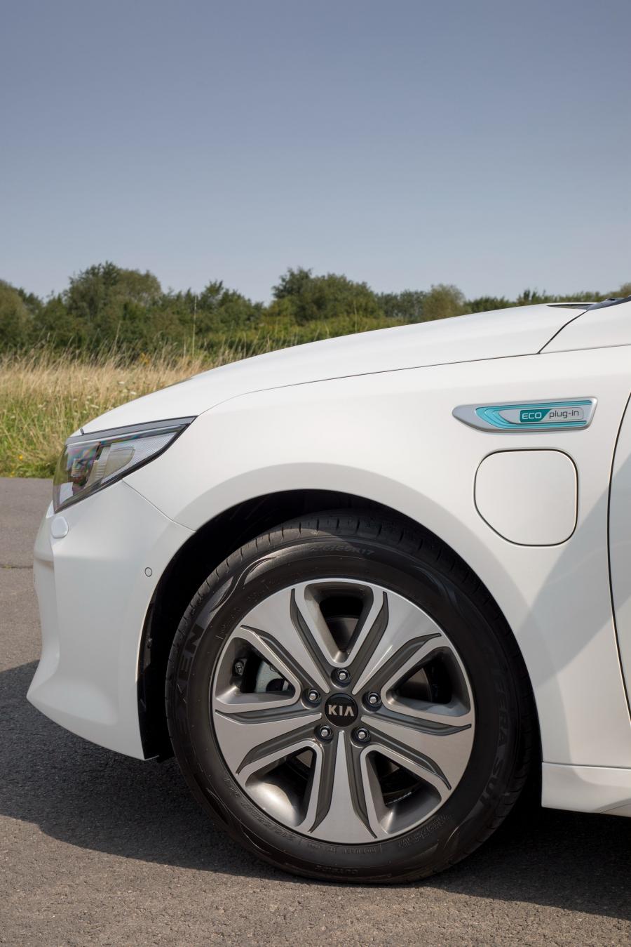 Колеса Kia Optima Sportswagon Plug-In Hybrid (JF) 2017 года  (WW) (фото 18 из 40)